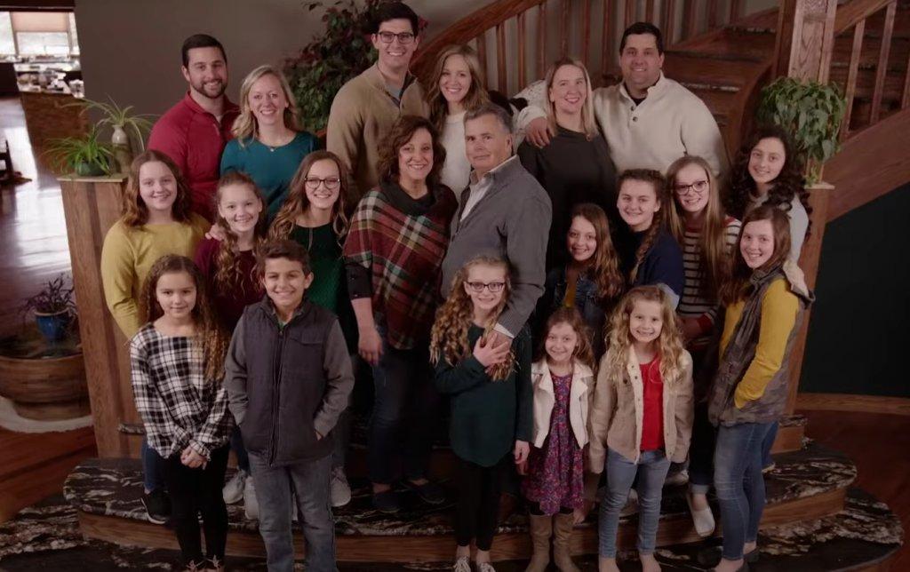 據悉當時在吉普車上的人是曾在TLC電視台播出實境真人騷《遇見普特曼一家》(Meet the Putmans)的普特曼家族成員。