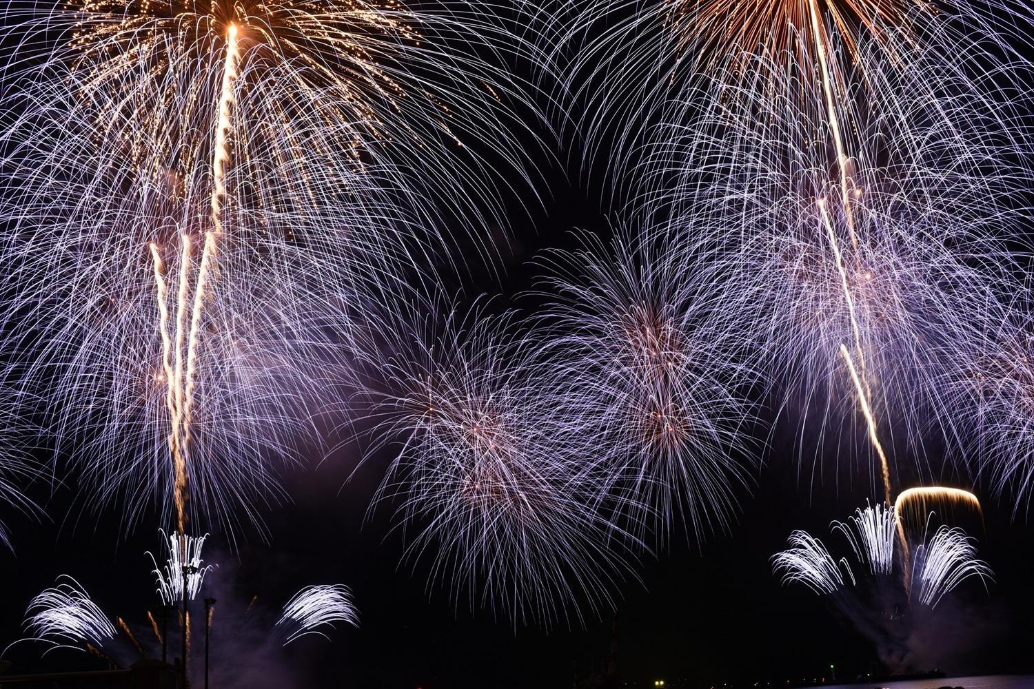 鹿兒島的煙花大會。(鹿兒島市X)