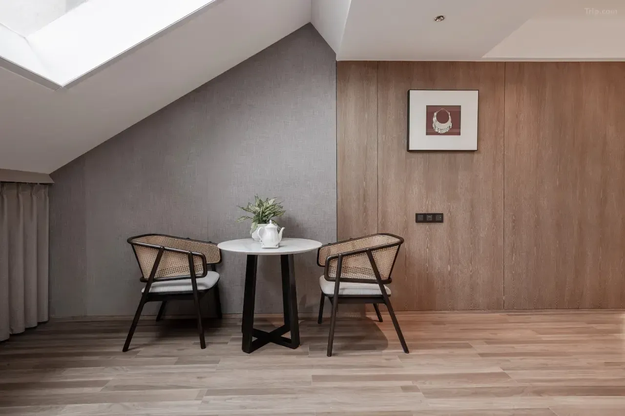 「天下第一爛尾樓」現為紫林山豪利維拉酒店。(Trip,com圖片)