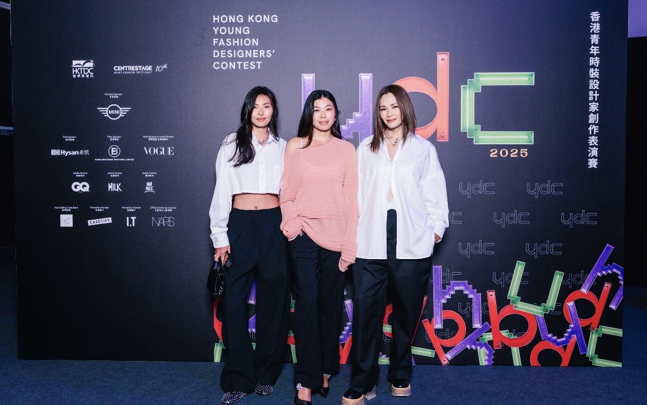 名模馬詩慧與兩位女兒王曼喜和王麗嘉亦有現身活動。