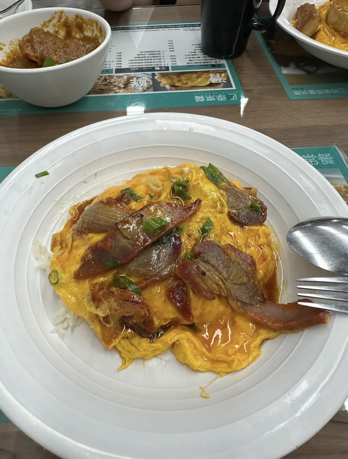 四季常餐叉燒炒蛋飯