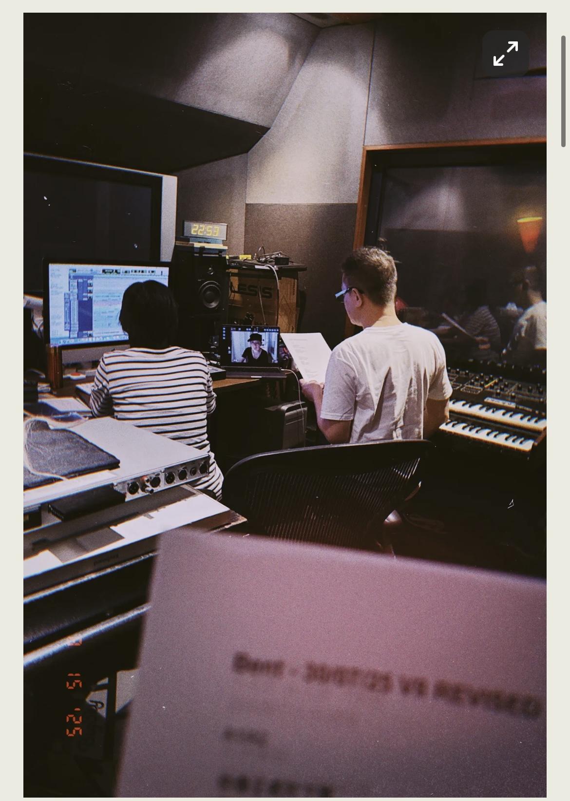 何韻詩的新專輯請了明哥擔任監製。