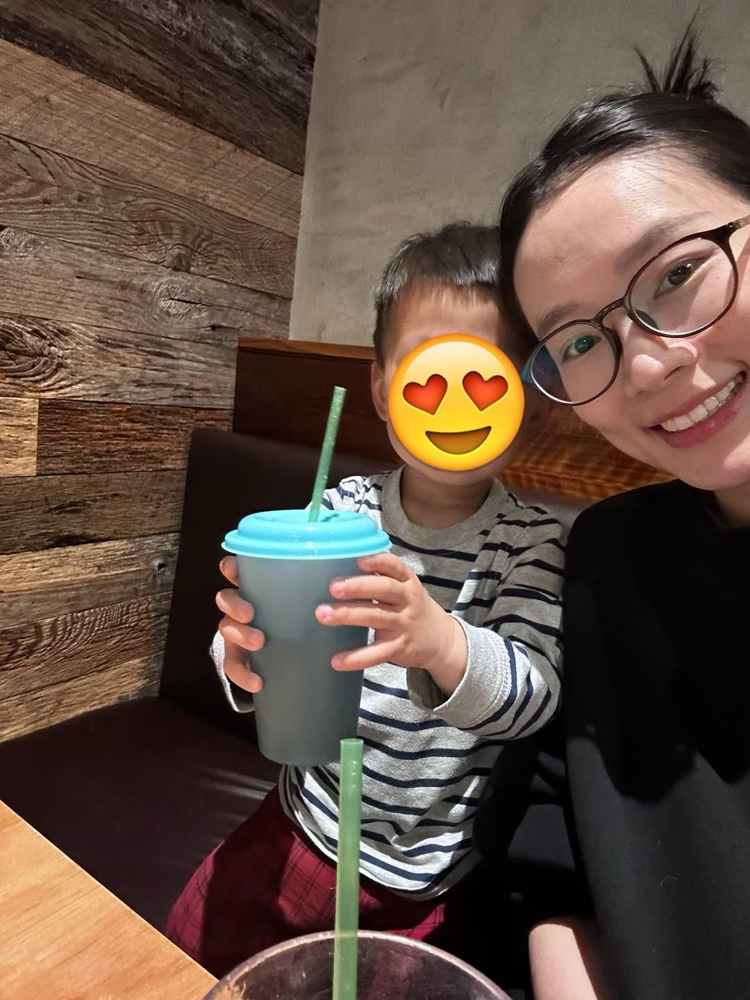 零負評女神Kelly Yang近日上載與孩子日常生活照。