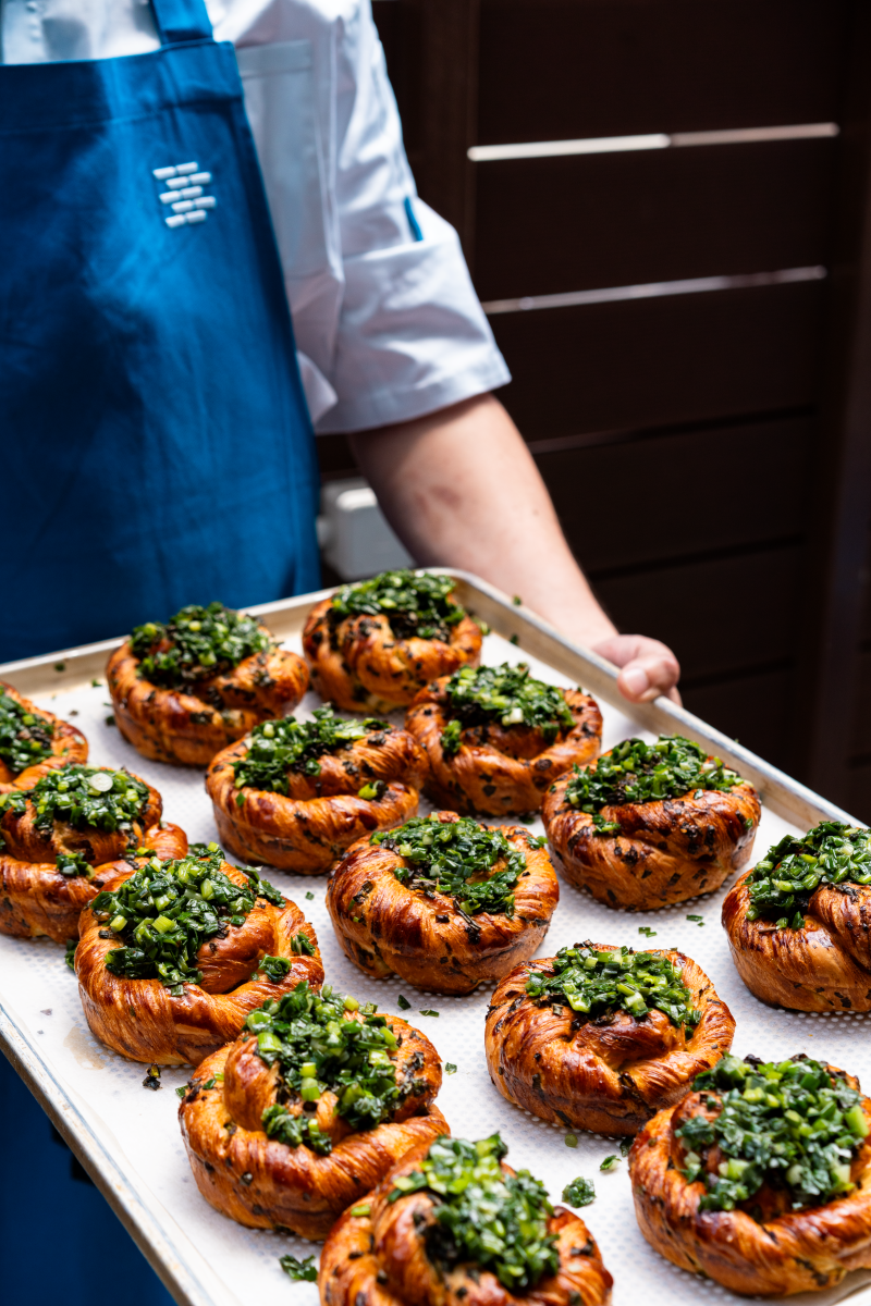 麻辣蔥油丹麥卷($38)