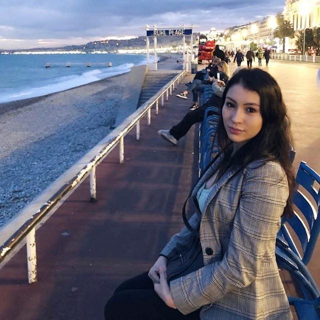 施宇琪生活照。