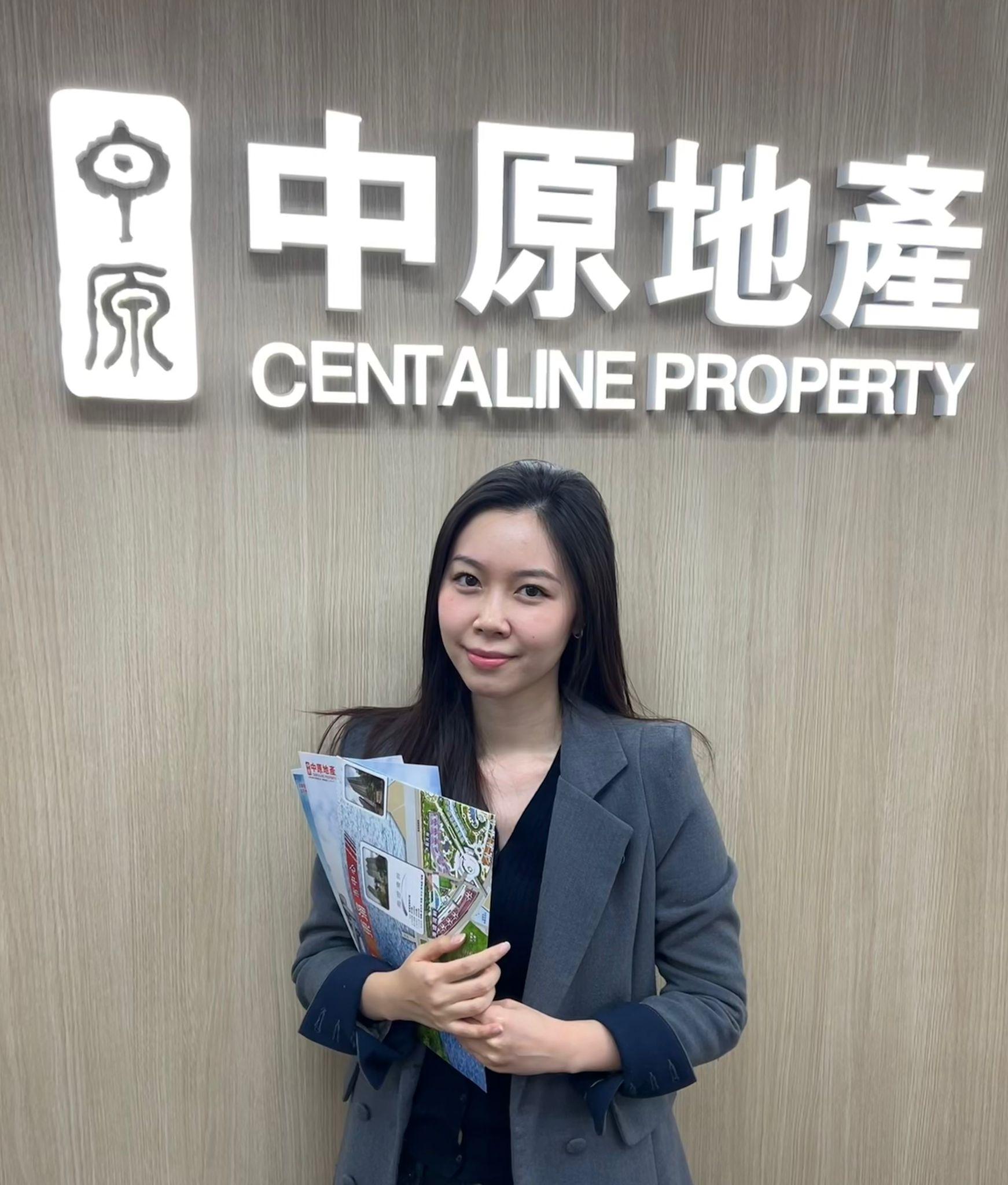 中原地產東涌映灣園第一分行客戶經理梁善晴促成東涌藍天海岸2期水藍天雙號洋房二手成交,由外籍客以2,550萬元連租約承接。(代理提供)