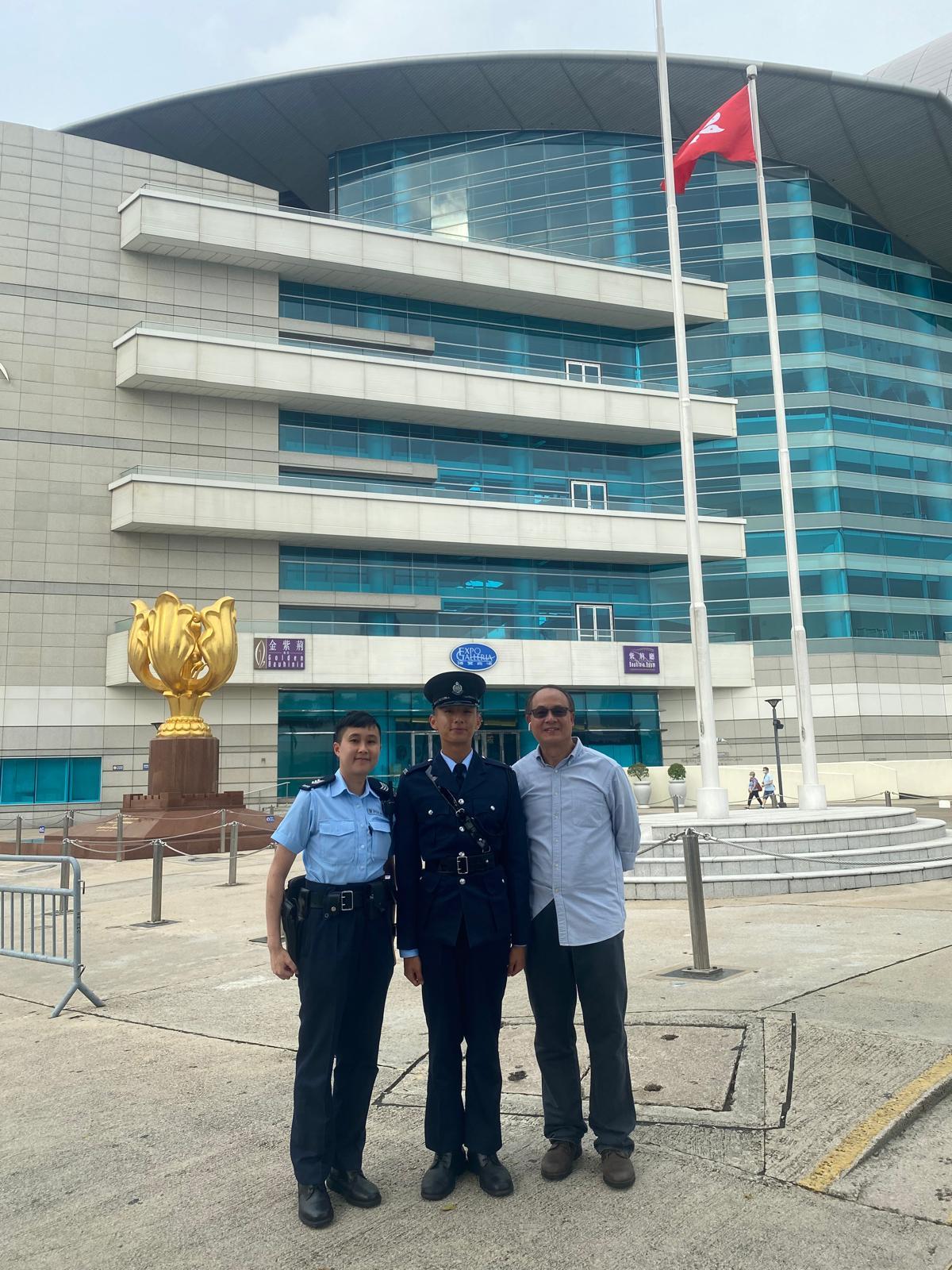 Jo正式成為見習督察。(受訪者提供)