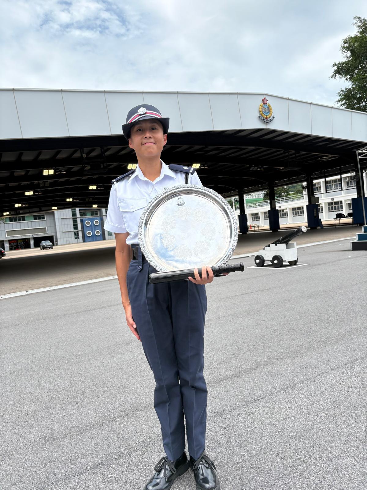 Jo正式成為見習督察。(受訪者提供)