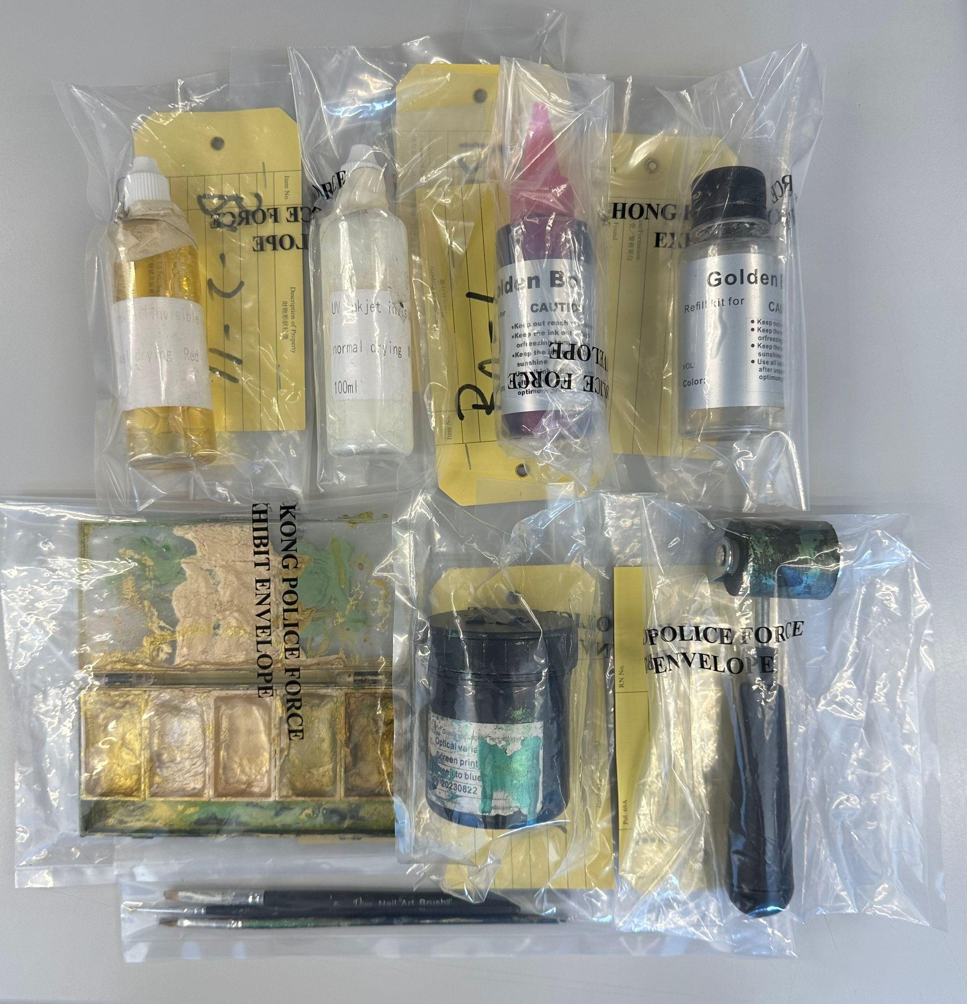 警方檢獲偽鈔材料。(警方圖片)