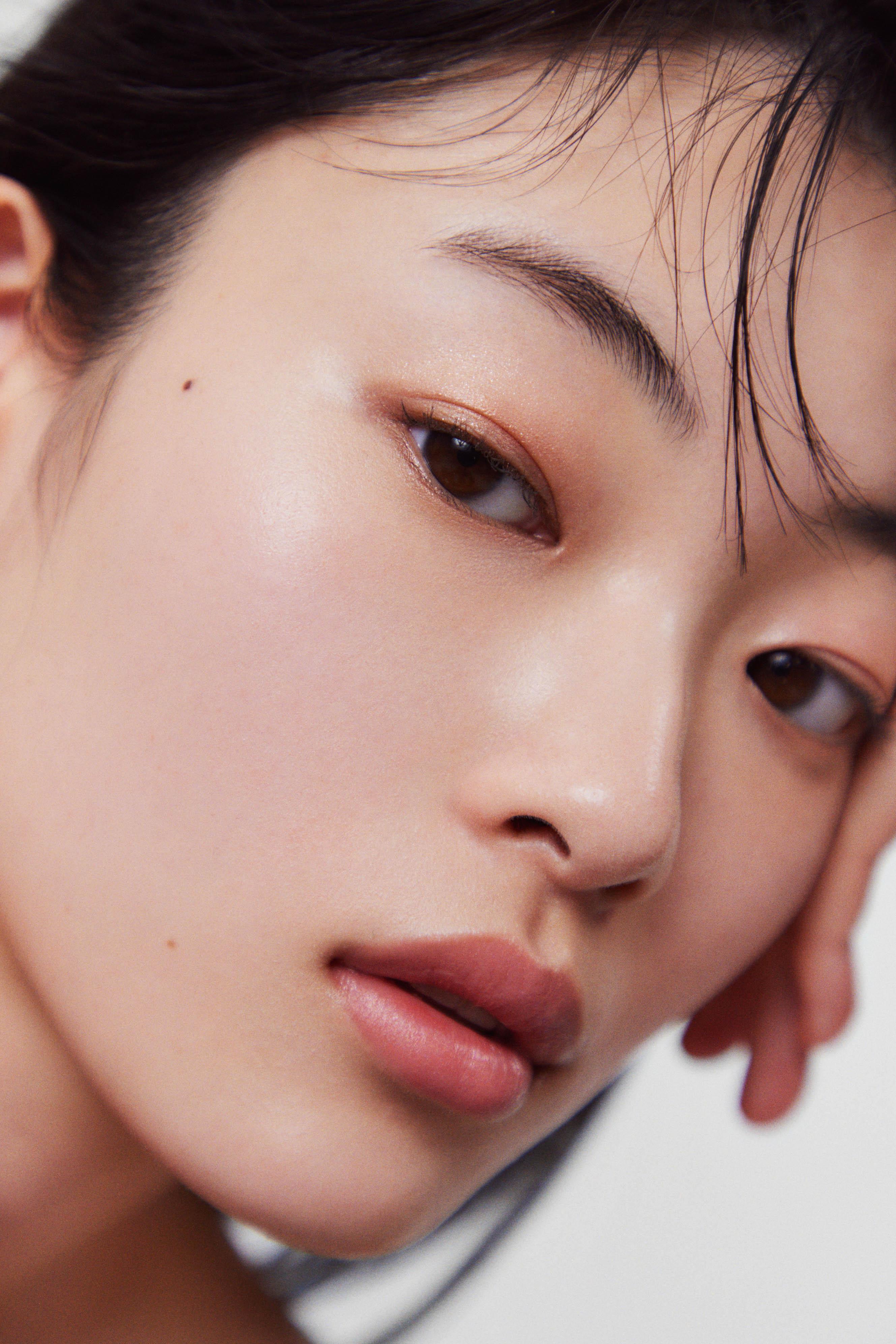 養膚底妝好物|SUQQU 晶采潤澤修顏乳 $500/40g(3色)