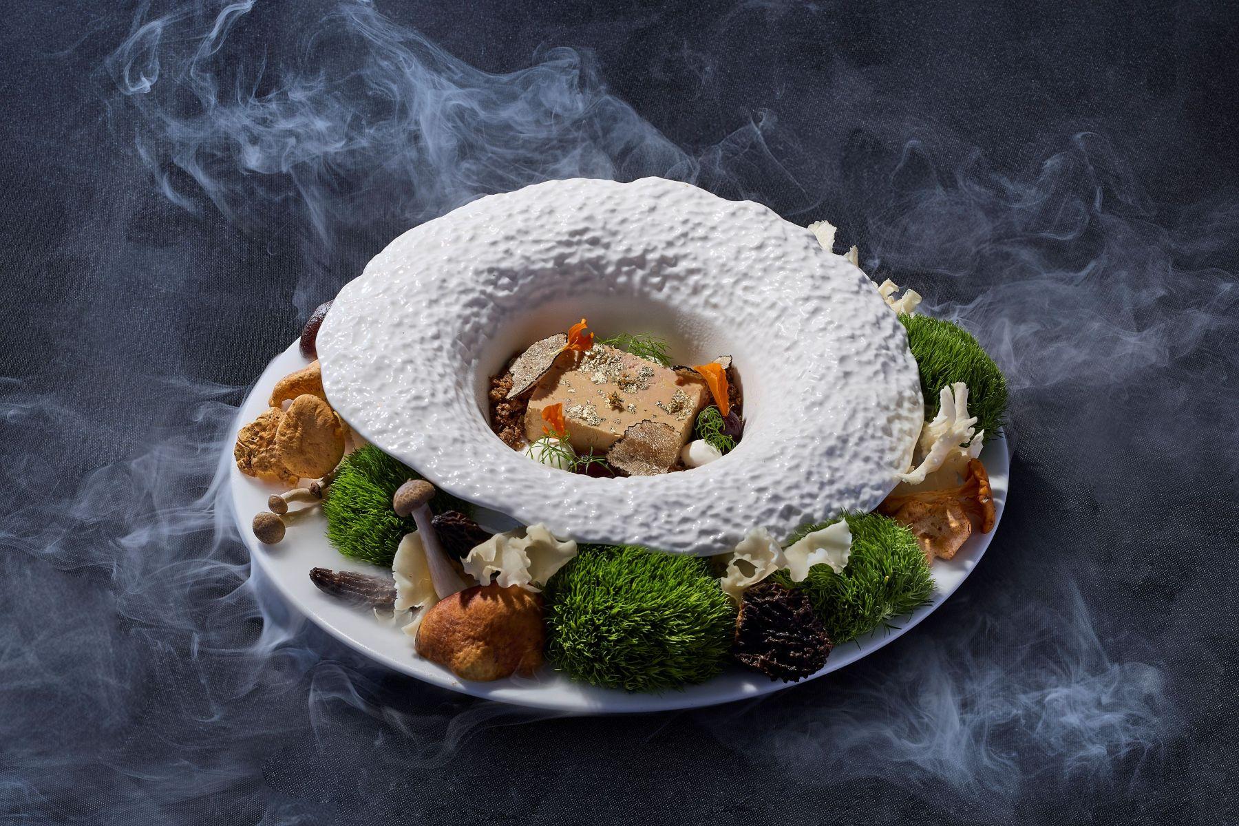 魔幻水晶球:鵝肝配波特酒凍及黑松露