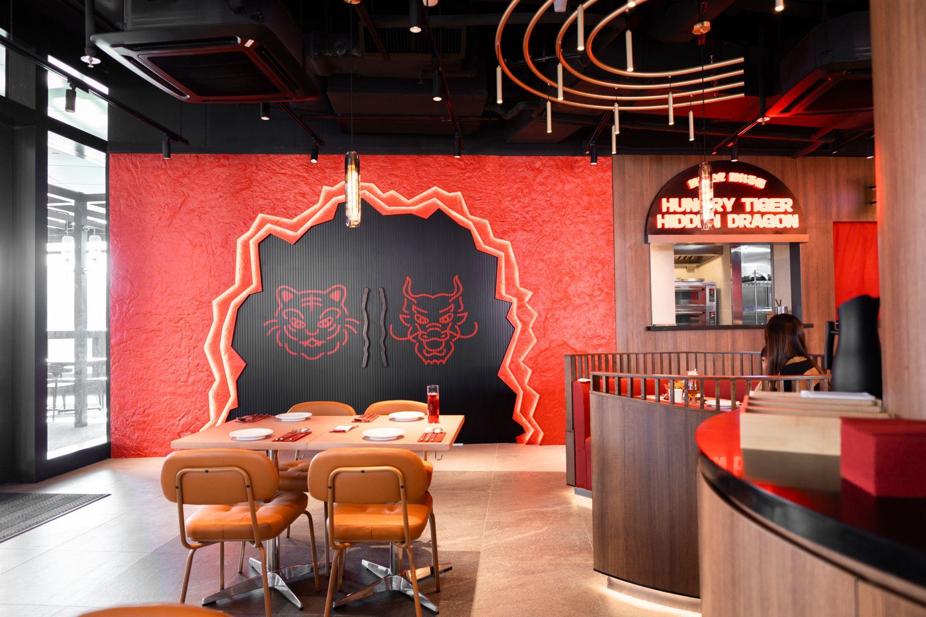 創意多國菜餐廳酒吧「餓虎藏龍」進駐啟德體育園室內樂園頂層。