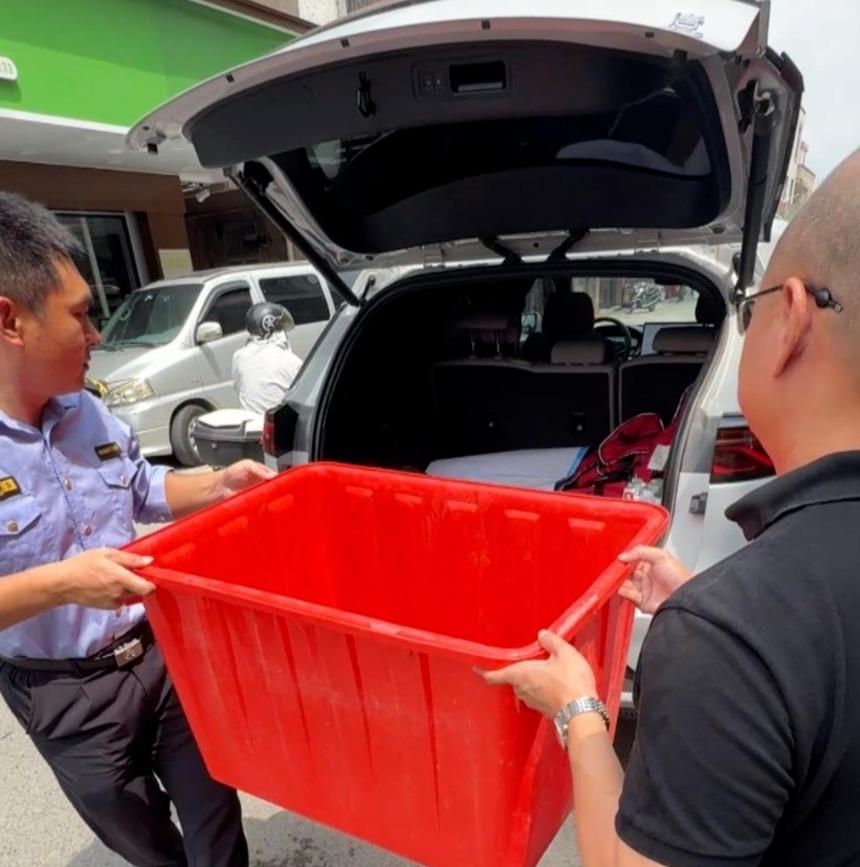 韓江黿經專家鑑定確認後已放生。