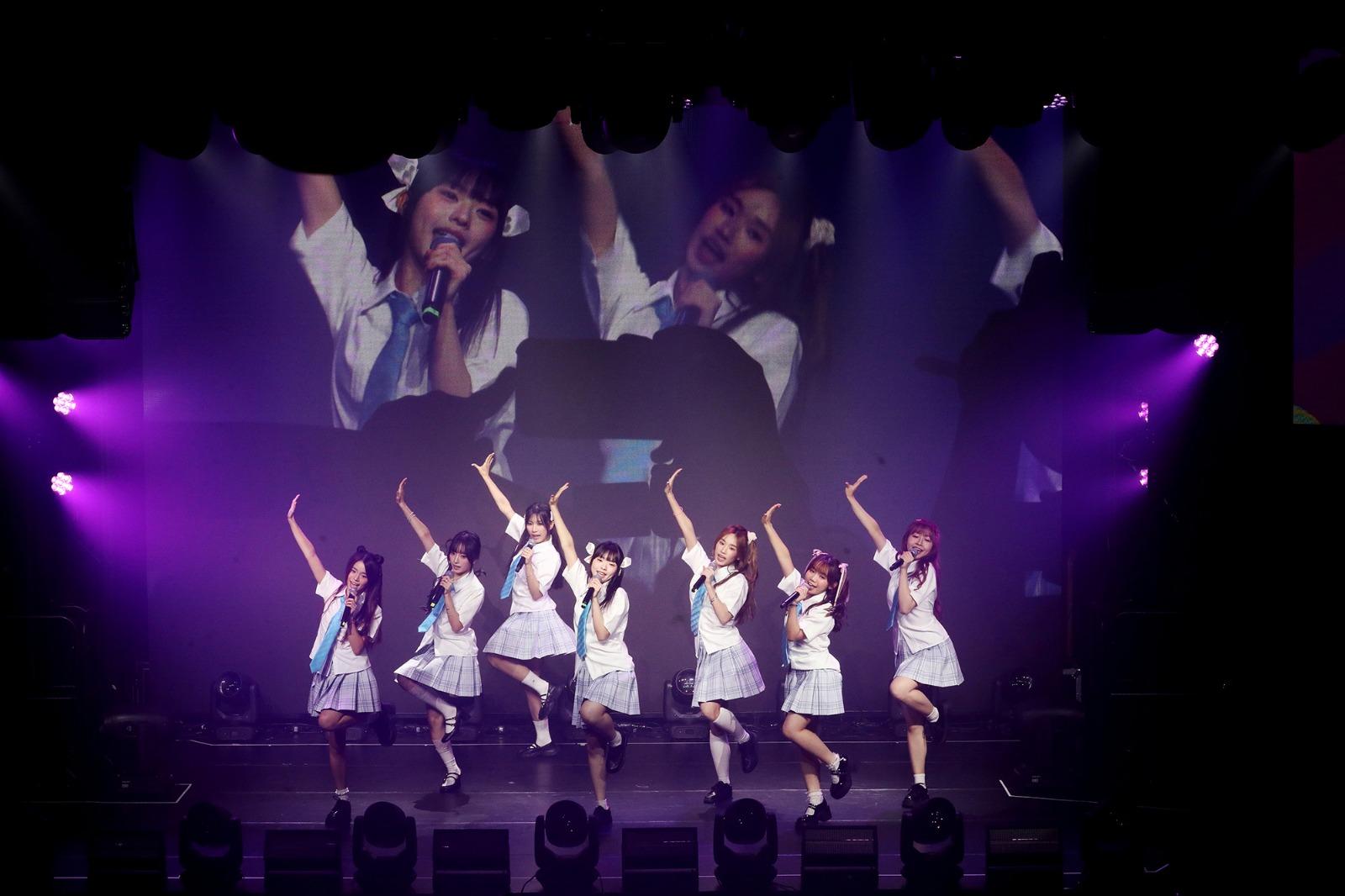 由七位一期生組成「IdG Bubbles」將屬於她們的第一首派台歌《泡泡我!》獻給現埸觀眾!