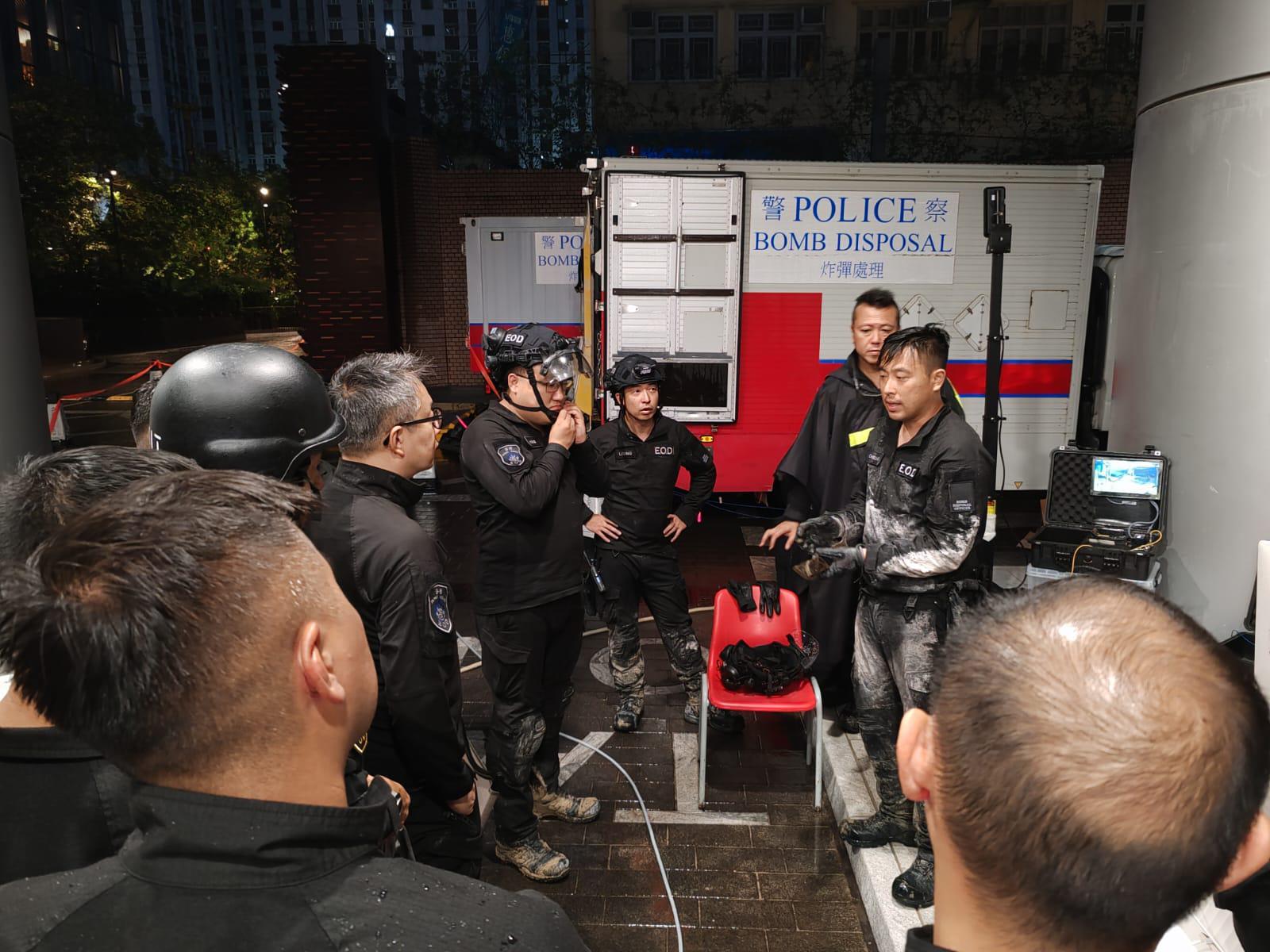 鰂魚涌濱海街16至22號地盤發現第二次世界大戰時的空投炸彈