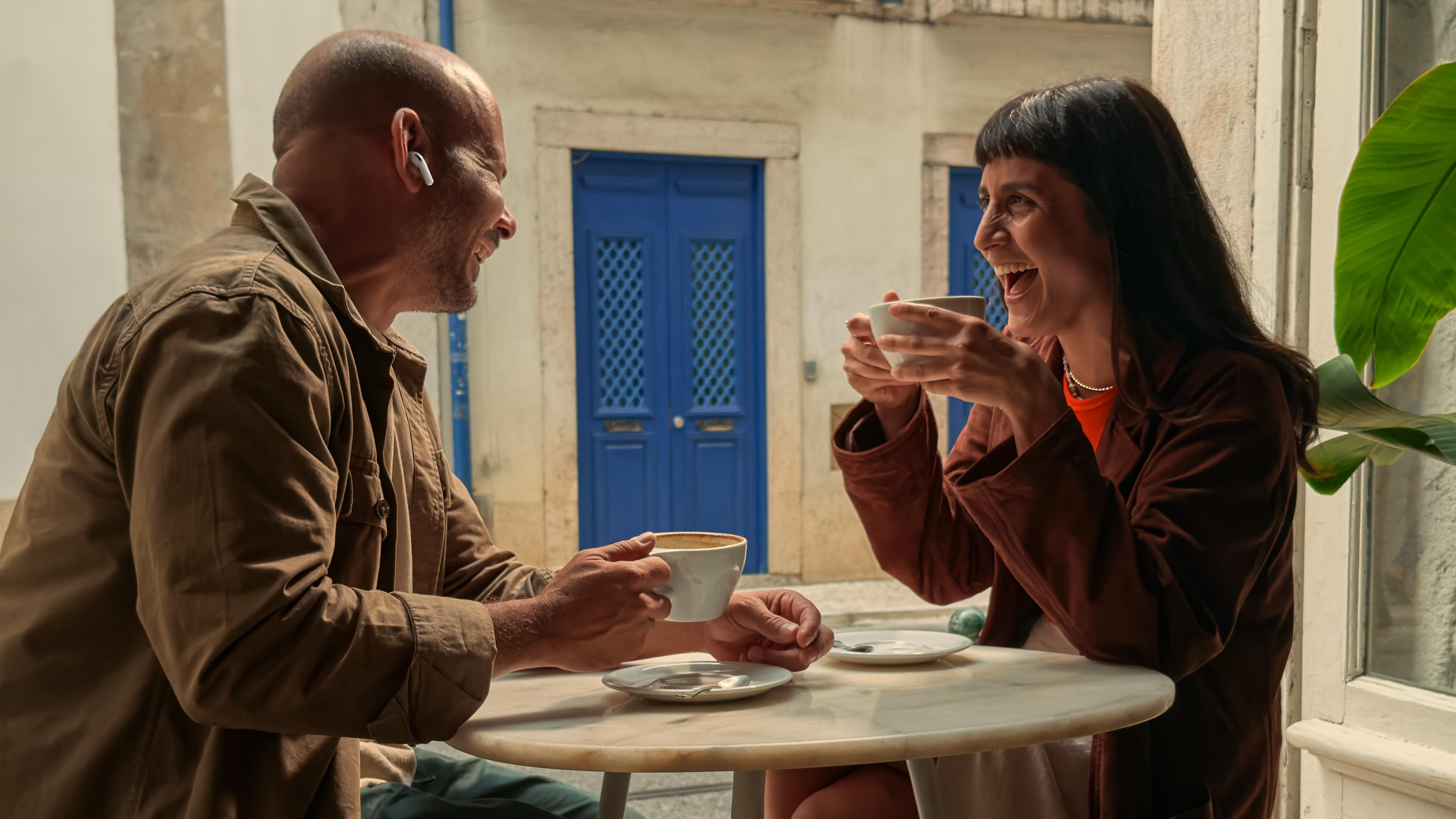 AirPods Pro 3推出「即時翻譯」功能。