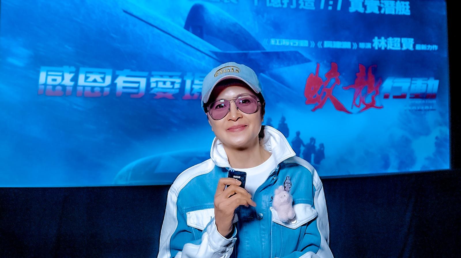 香港明星足球隊及香港藝人高爾夫協會聯同感恩製作有限公司,舉辦《蛟龍行動》家庭電影觀賞行動。