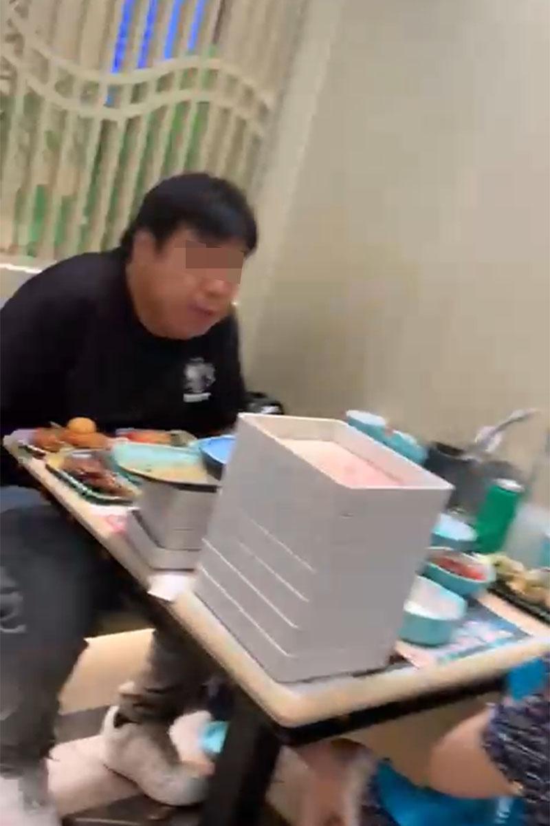 網民對圖中涉事人士大起底。(影片截圖)