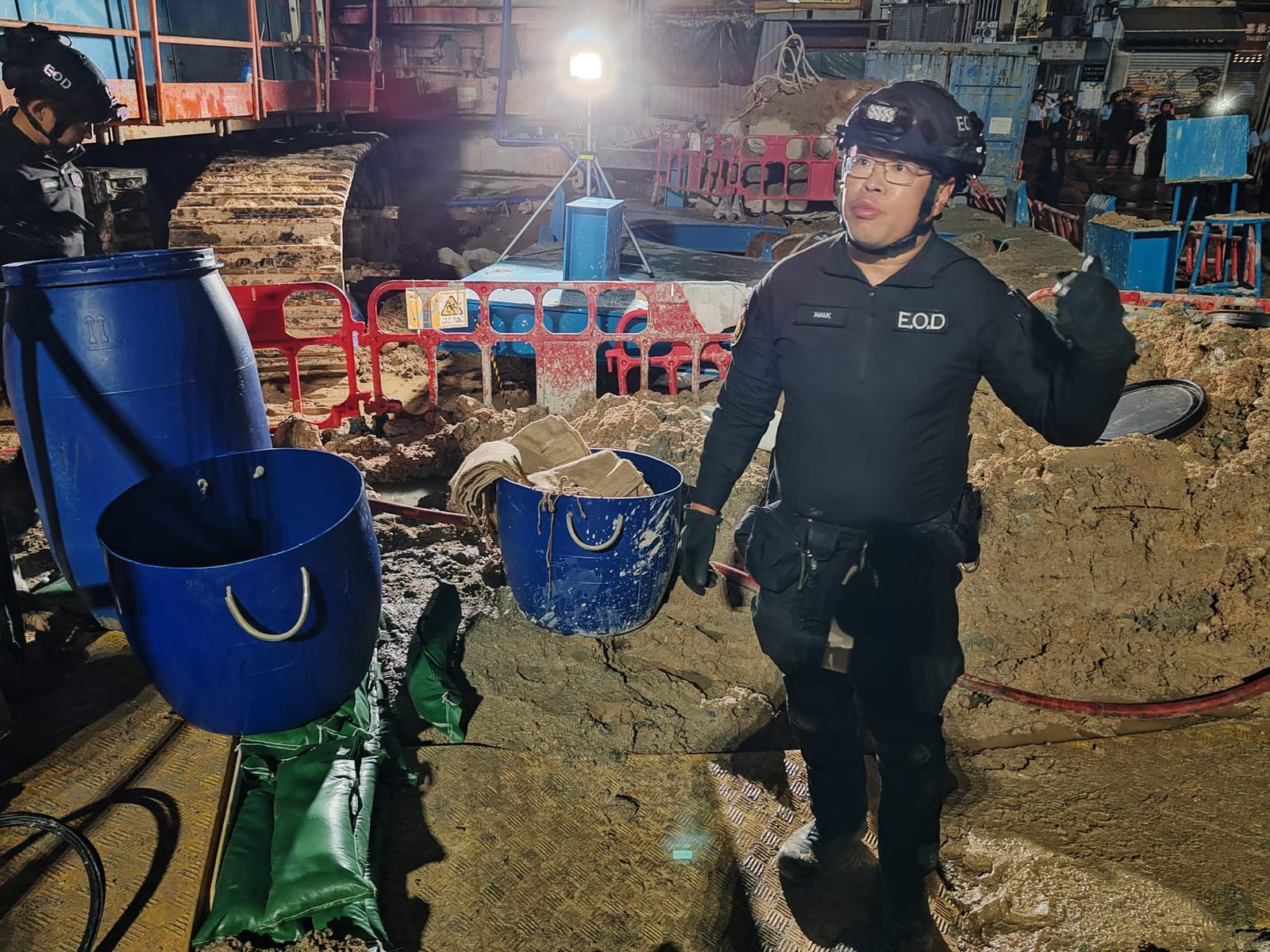 鰂魚涌濱海街16至22號地盤發現第二次世界大戰時的空投炸彈