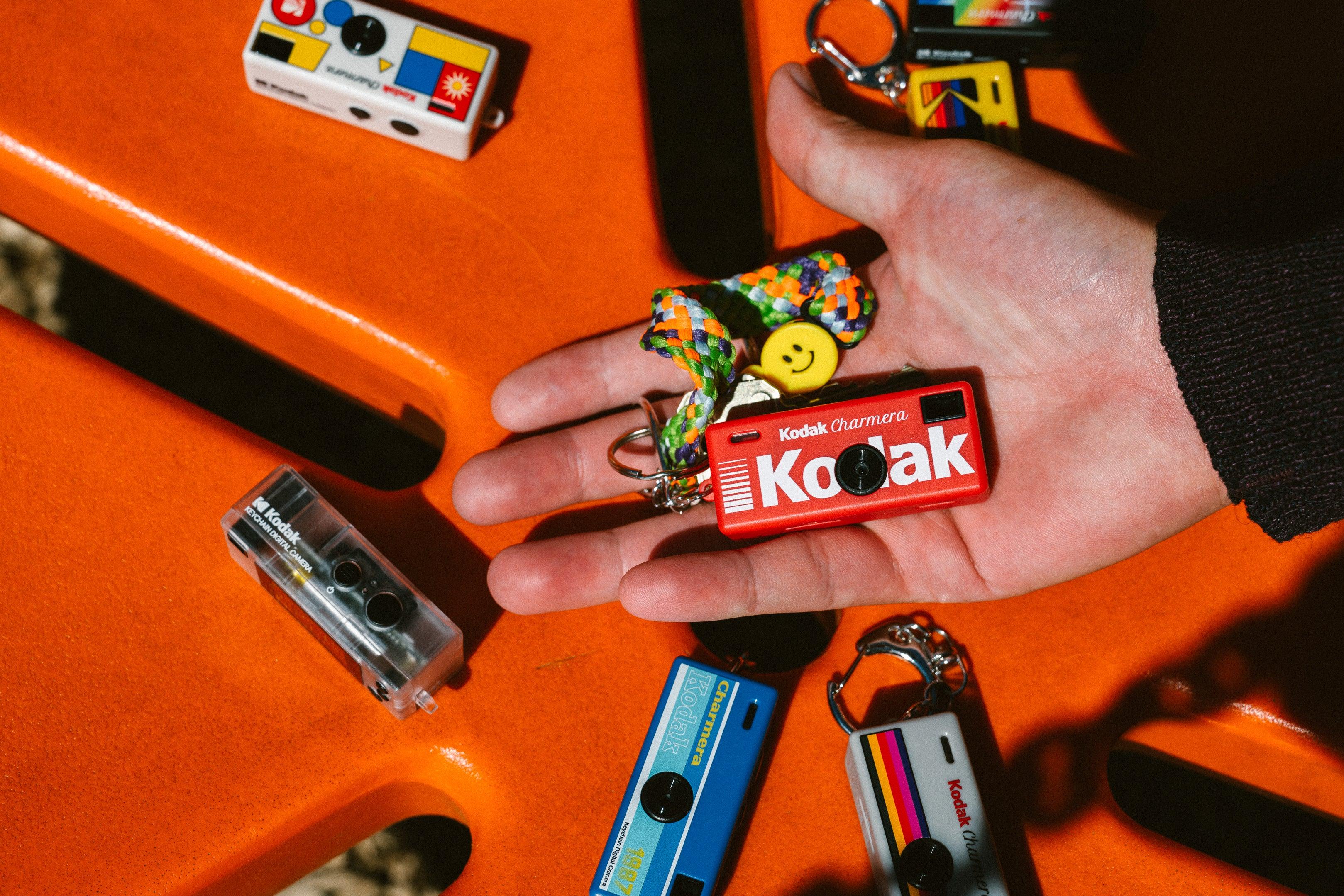 Kodak Charmera相機盲盒機身細小。