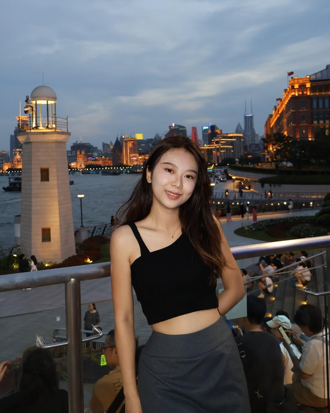 「作女郎」Natalie樣子非常GFable,青春可人。