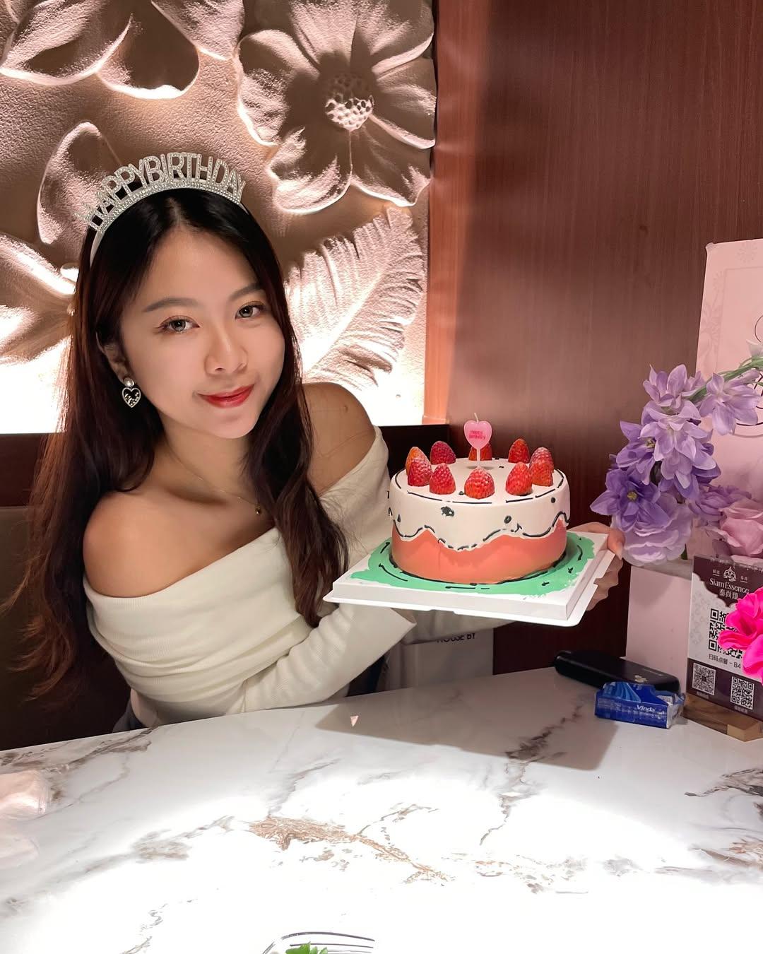 「作女郎」Natalie樣子非常GFable,青春可人。