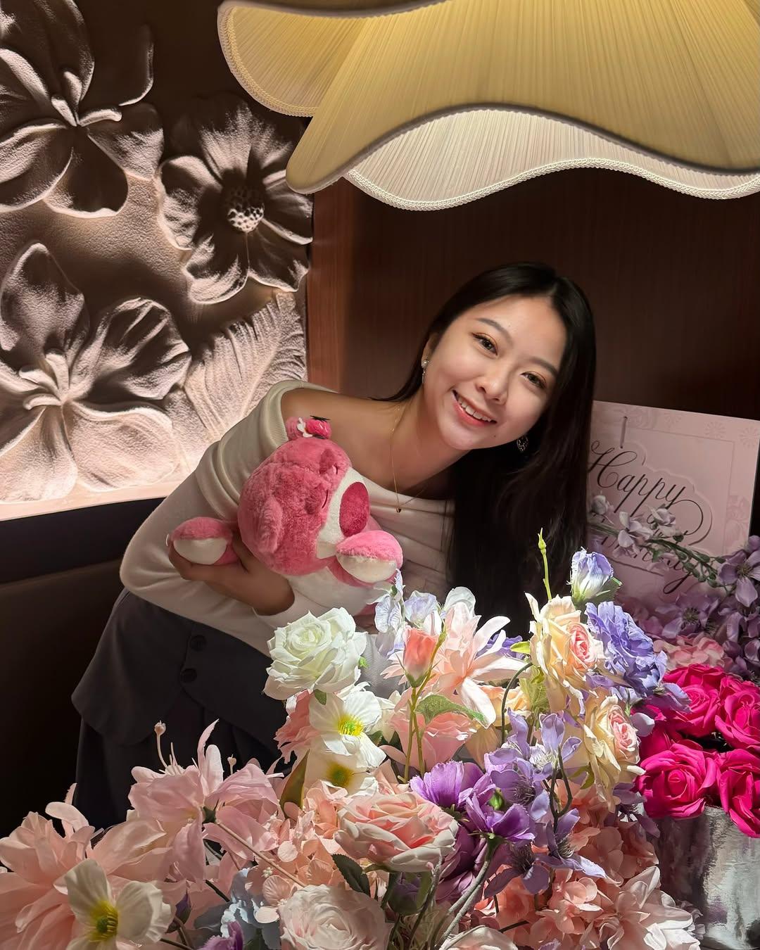 「作女郎」Natalie樣子非常GFable,青春可人。