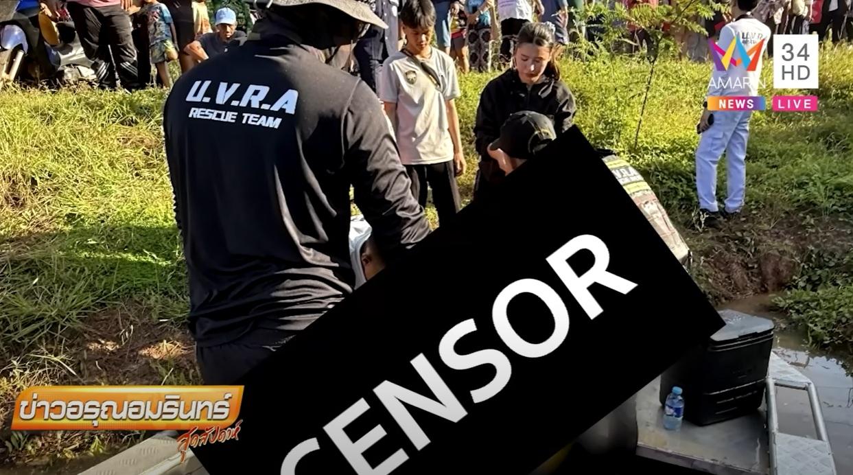 搜救人員把少女遺體移送上岸。圖片經打格處理。(互聯網)