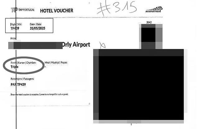 事主向傳媒提供當日入住酒店的證據,圖為航空公司派發的住宿coupon。(互聯網)