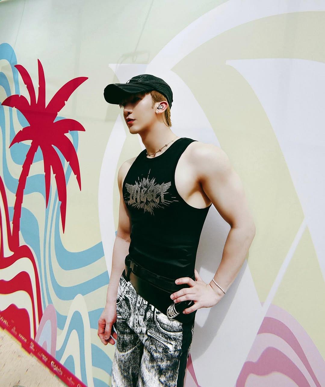 Anson Lo首次參加Waterbomb盛會,小背心上陣,大騷麒麟臂。