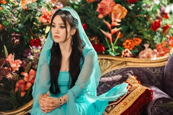 宋慧喬在劇中的造型。