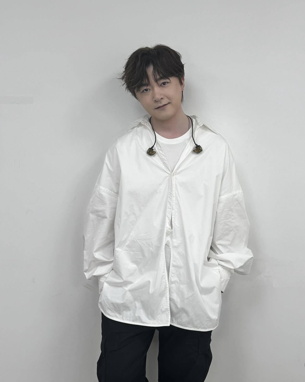 洪卓立在社交網發文悼念曾與湯怡共同撫養的「肥膏」。