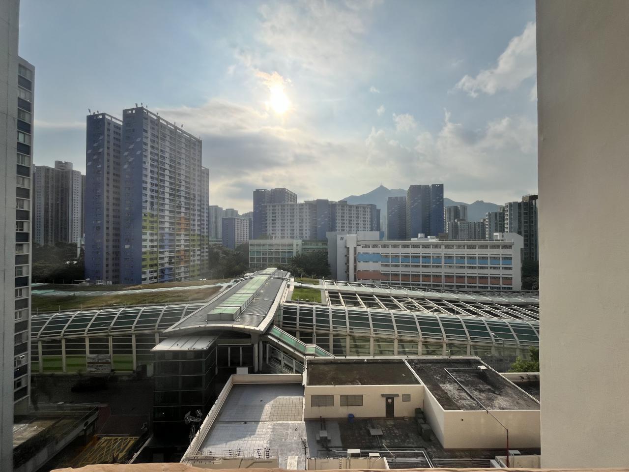 單位其中一邊景觀望樓景及市景。
