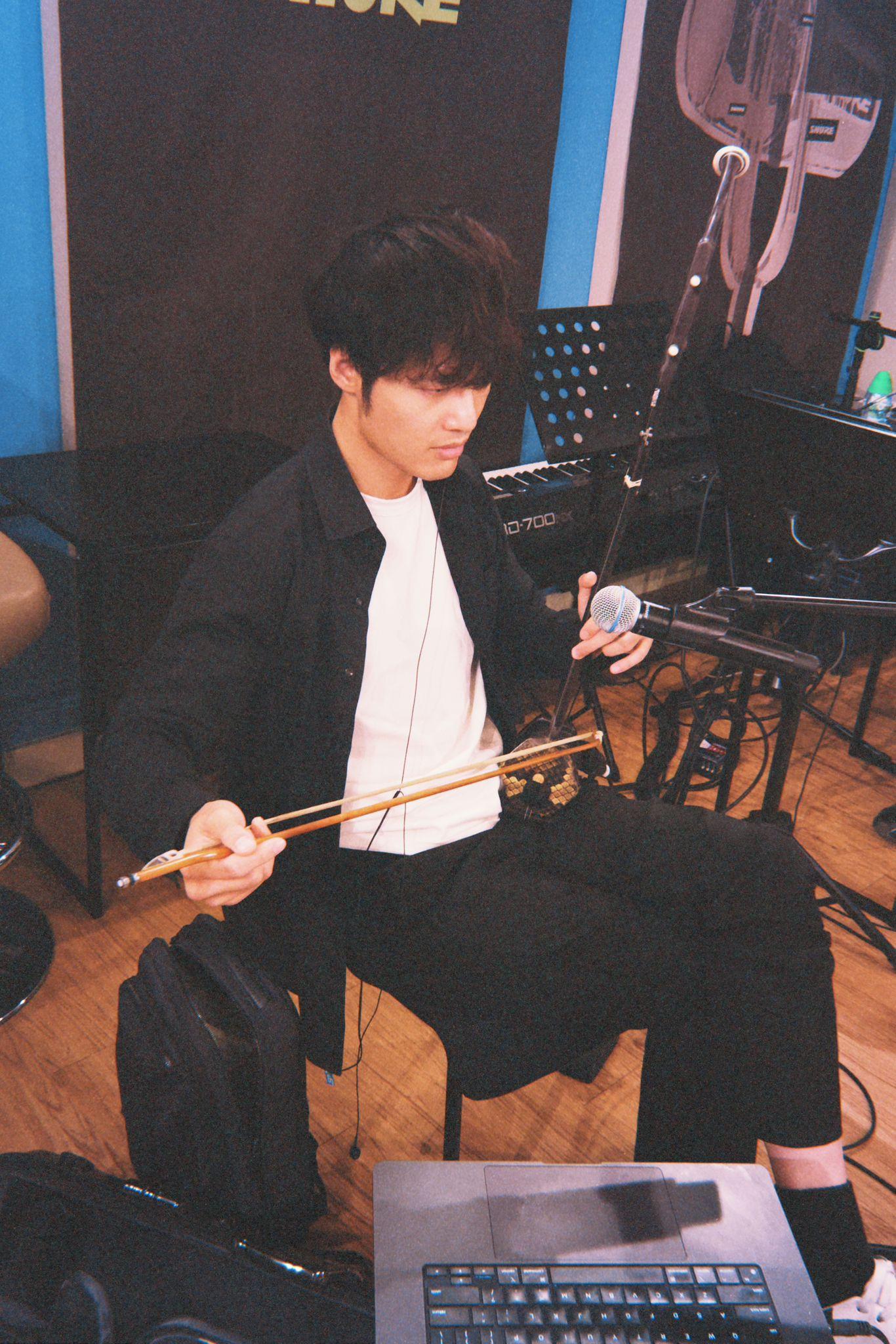 朱芸編在西九大盒舉行個人音樂會「BETWEEN WORLDS」。