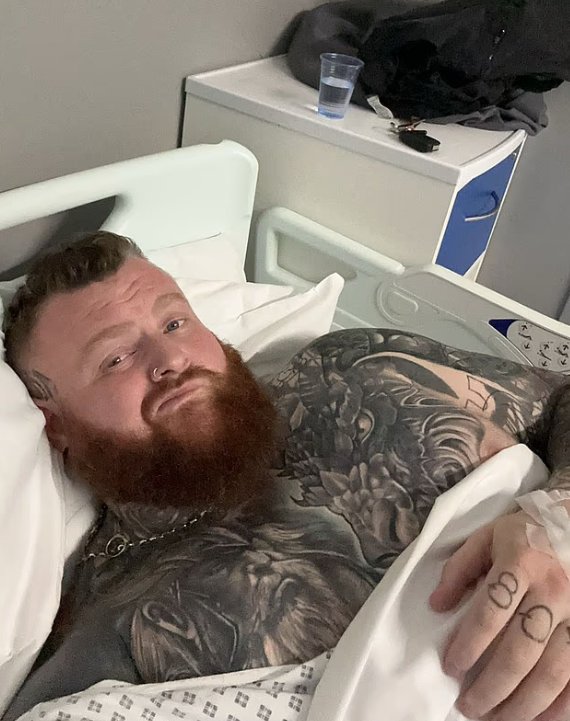 里明頓買了一大包可樂軟糖,但因缺乏自制力,在3日內吃光,結果搞到入院。(互聯網)