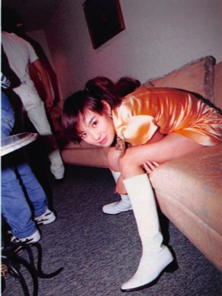 友坂理惠於90年代曾來港引起哄動。