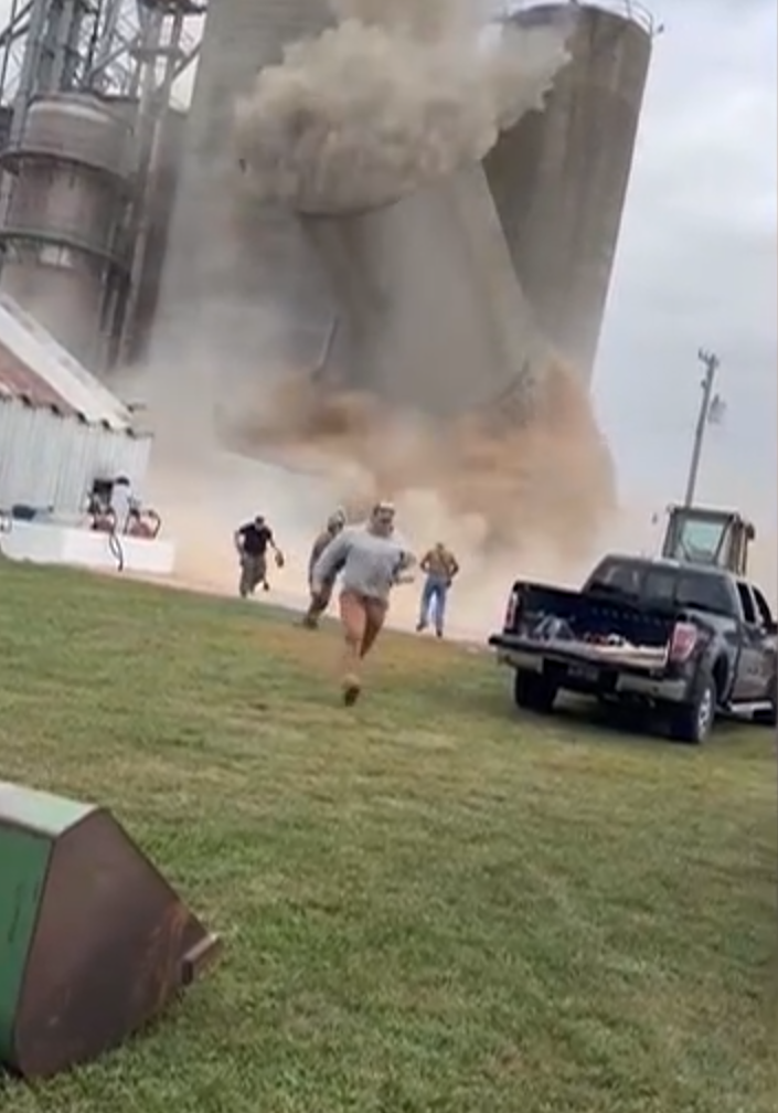 美國大豆倉庫突倒塌 網傳中國停購「塞爆」導致(有片)