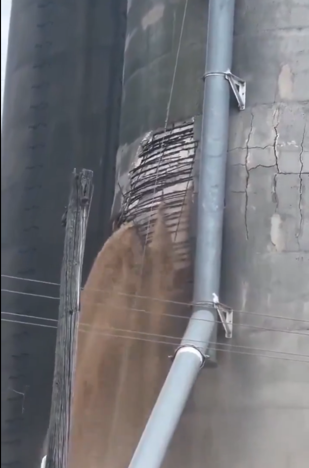 美國大豆倉庫突倒塌 網傳中國停購「塞爆」導致(有片)