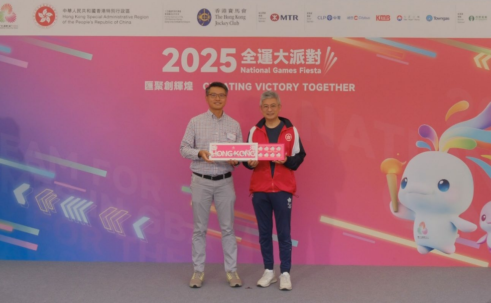 城巴團隊積極參與迎接十五運會及殘特奧會活動,全情投入支持港區賽事。