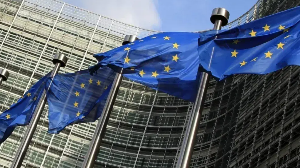 英國《金融時報》周二(10月21日)報道,歐盟正考慮將酒精消毒搓手液中的活性成分乙醇(ethanol),列為會增加癌症風險的危險物質。(網上圖片)