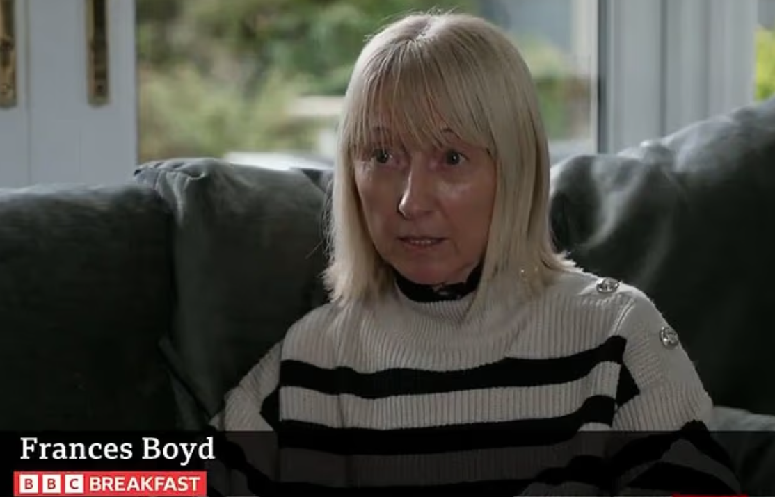 母親慨嘆殘疾人士不受保障,想做義工也會被「話炒就炒」。(互聯網)