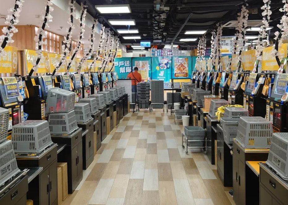 一名女網民日前於社交平台發文,指近日到尖沙咀連鎖超市DONKI購物時,遇到一名操廣東話的陌生女子,聲稱無法以現金付款希望幫忙。樓主不屢有詐,以電子支付幫忙支付200元,對方稱會以「轉數快」轉帳,但之後未有兌現,樓主驚覺受騙,慨嘆「我真係死蠢」,希望能公開遭遇以提醒其他人小心。 (網上圖片)