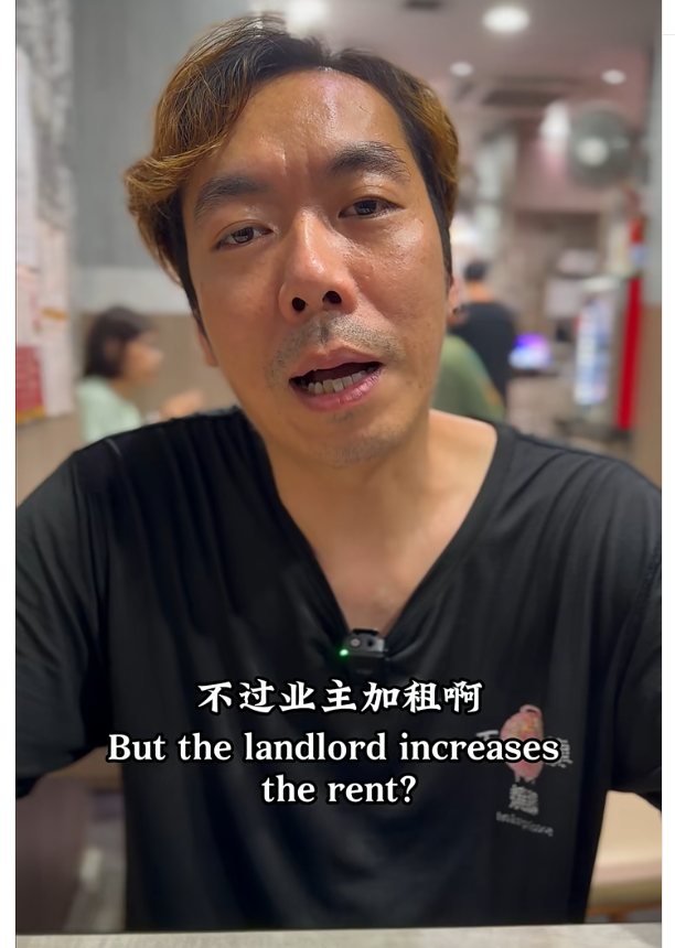 灣仔人氣燒味店「天龍燒鵝」近日宣布,因業主加租及人手問題決定縮減位於昌業大廈的分店,僅保留另一間分店。老闆拍片解釋結業原因。 香港阿成哥(天龍燒鵝)小紅書