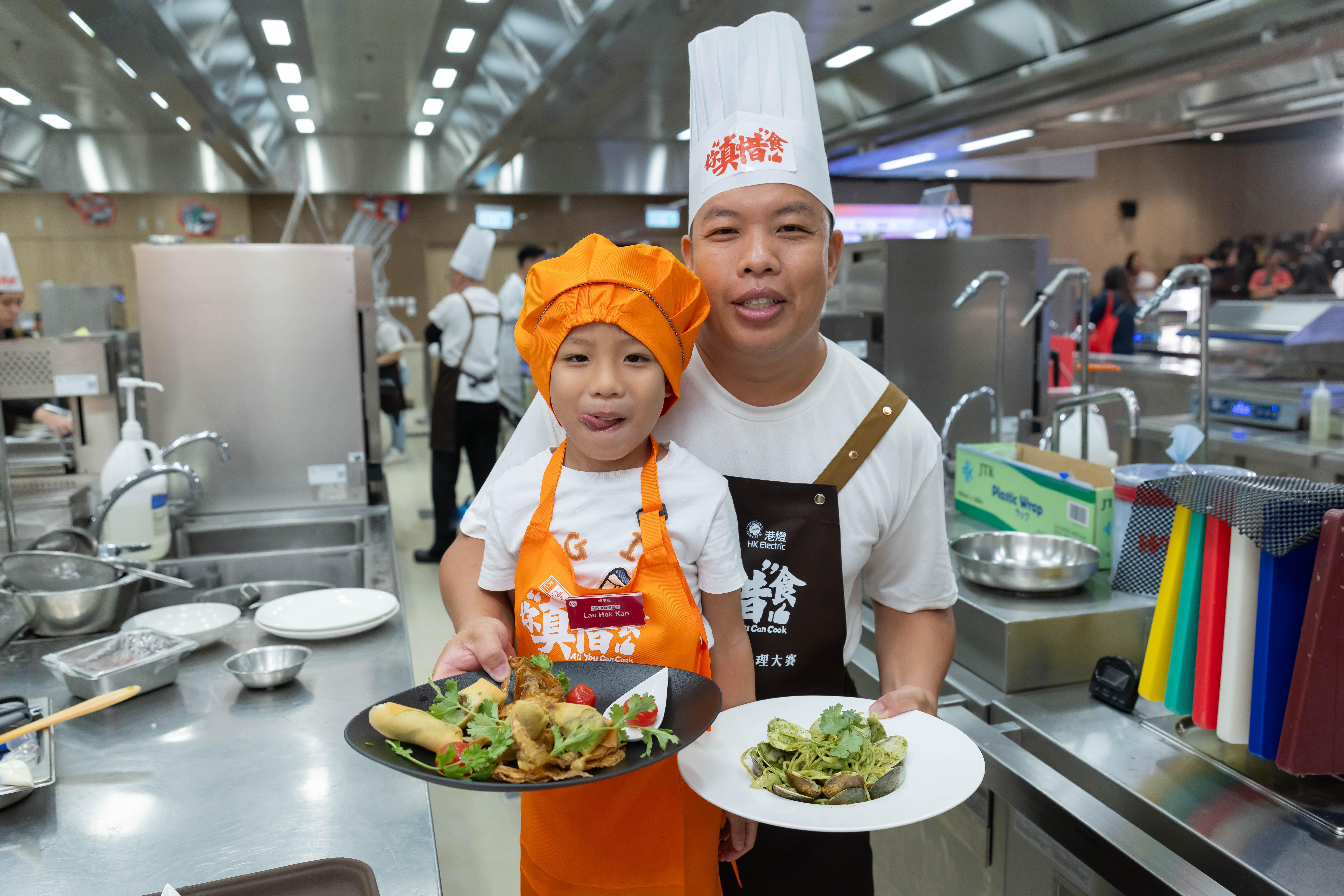 親子組優異獎得主劉家樂先生(父)、劉翯懃小朋友(子)