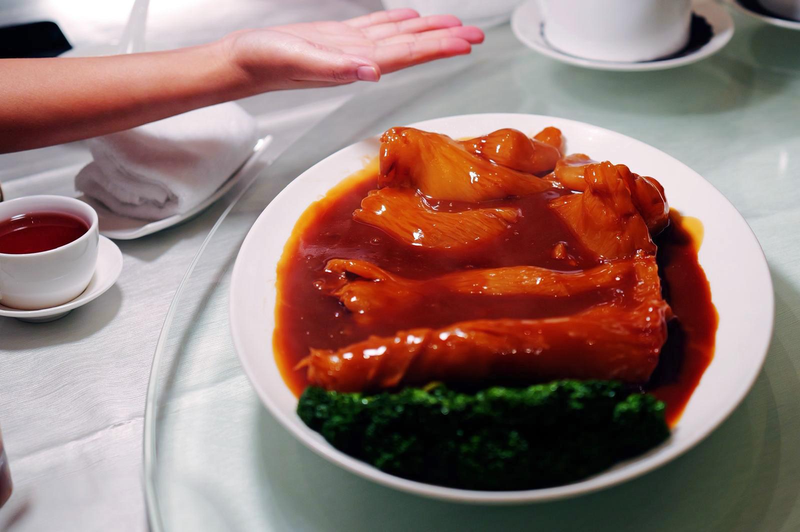 超巨大的六頭花膠皇