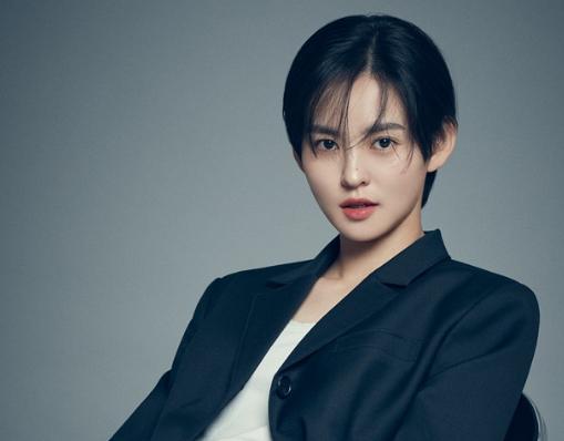 金允慧的外型可塑性高,因此一劇接一劇。