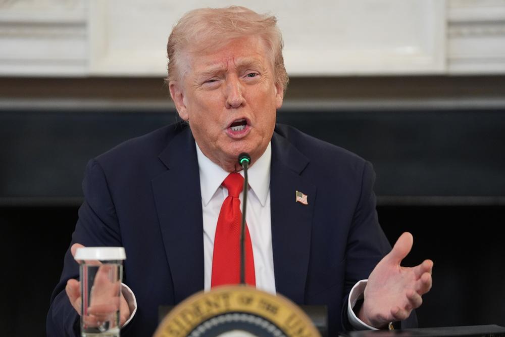 以巴衝突,特朗普:以哈已簽署第一階段加沙和平協議。(AP)