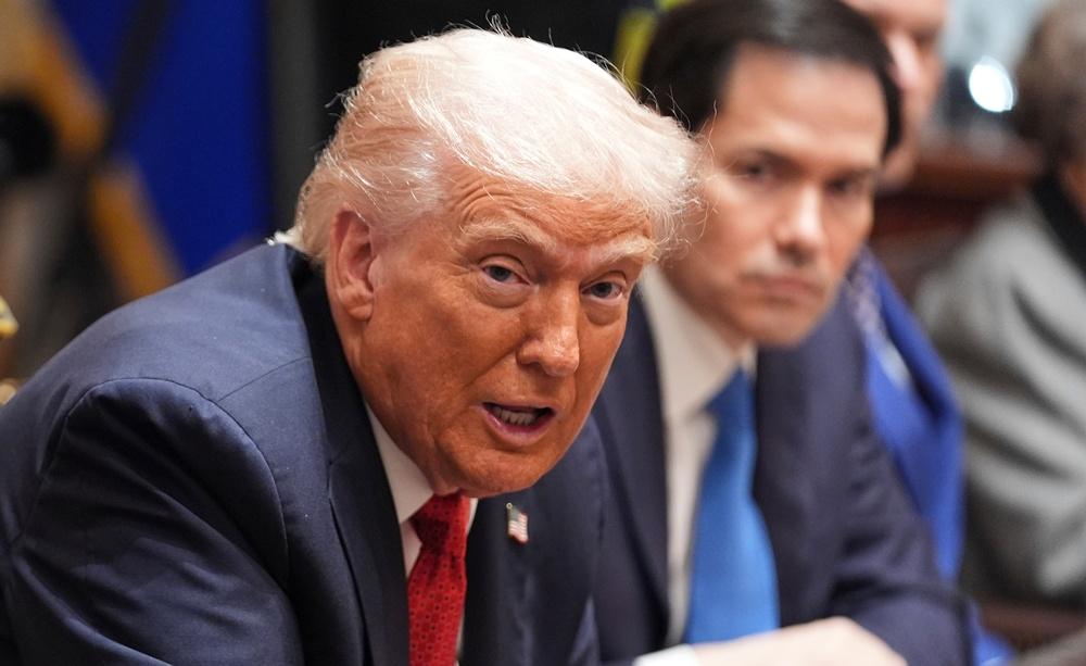 特朗普稱快將與習近平會晤,稱華府很多威脅可反制中方。(AP)