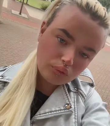 Ciara與對方發生性行為,直到幾天後,她以短訊向少年坦白「自己其實是男性」。(X)