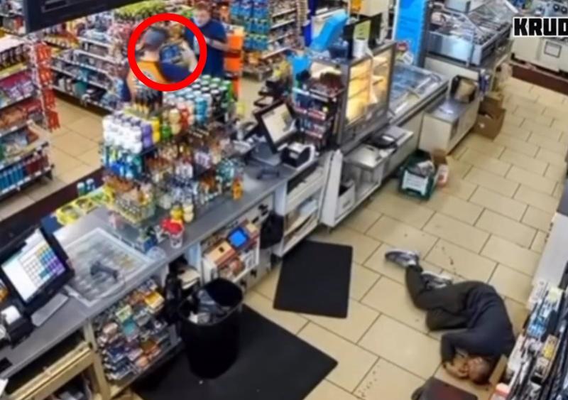 Ryan Taylor轉身看向藍衣男,對上了眼,隨即自殺身亡。(網上截圖)